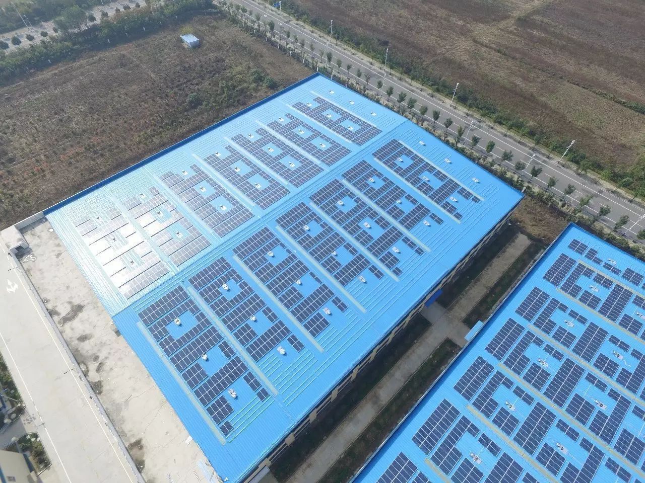 Environmental Popular Multifunctional Steel Structure Building Photovoltaic Plant 